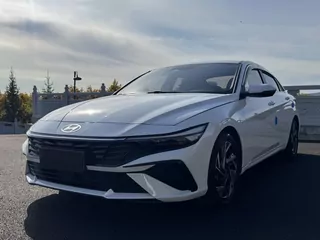 Автомобиль Hyundai Elantra