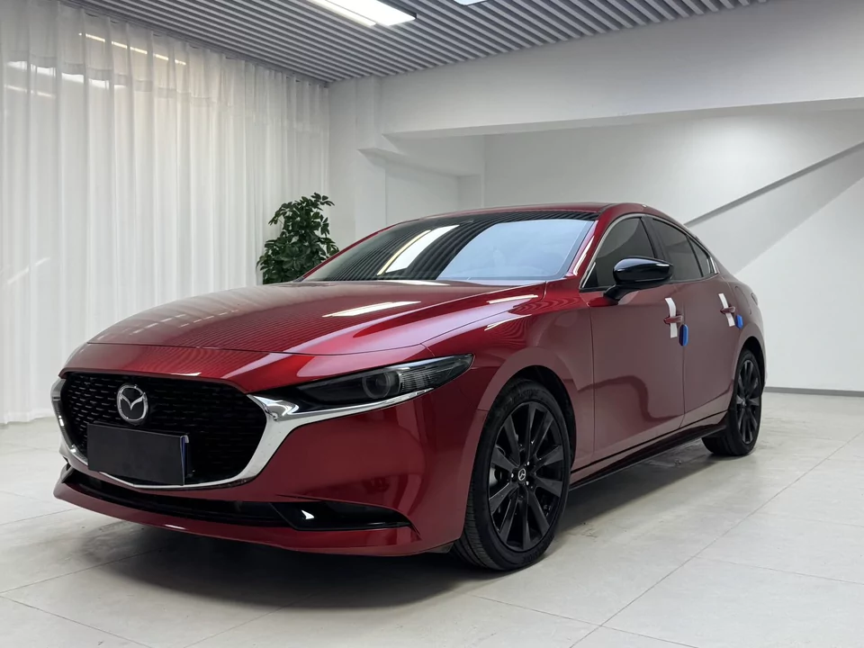 Автомобиль Mazda 3 Axela — основное фото